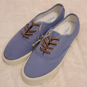 🆕️ American Eagle Outfitters - Canvas Sneakers